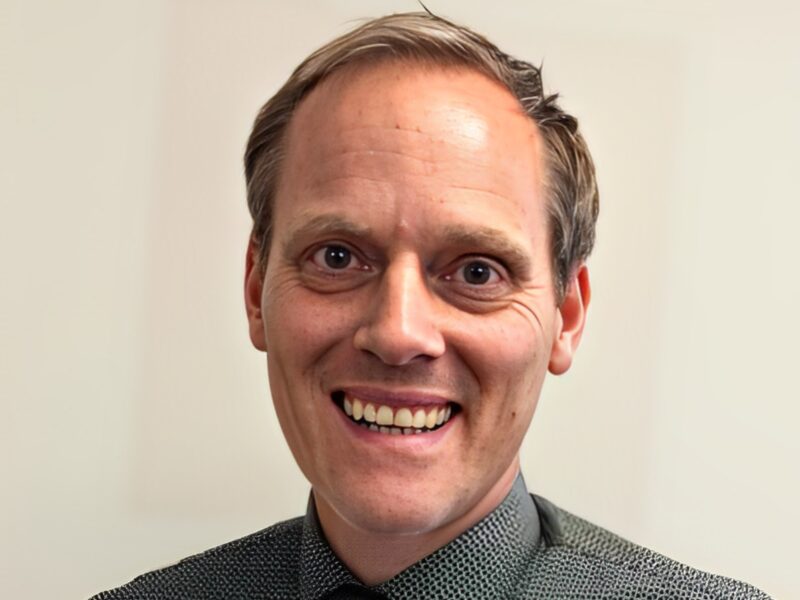 Ola Landgren: In this tweetorial, we delve into a groundbreaking study on multiple myeloma and the immune microenvironment