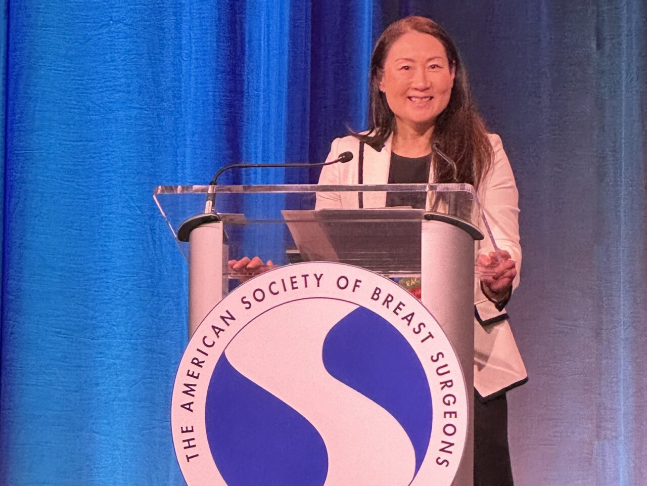 Jennifer Plichta: Excellent overview by Akiko Chiba on how social media may impact health outcomes