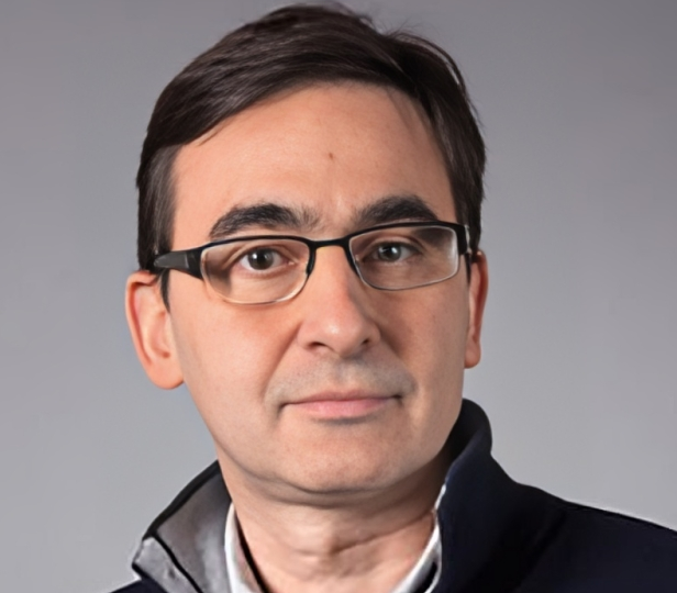 Advocates for smoke-free sports environments with Loïc Josseran