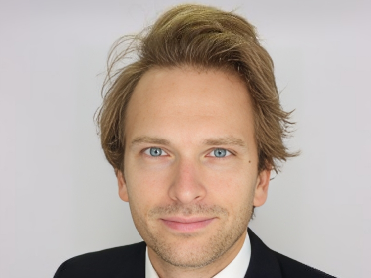 Côme Bommier: A clinician-friendly review building a bridge between clinicians and surrogacy specialists