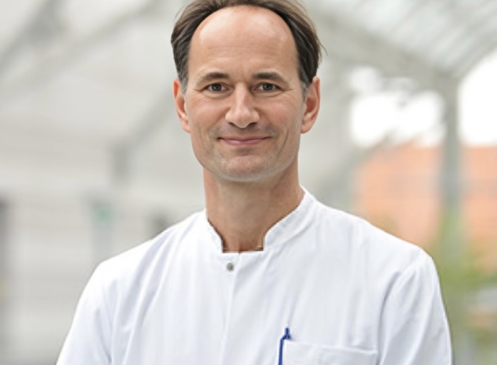 How risky is a second allogeneic stem cell transplantation? by Prof. Olaf Penack – IACH