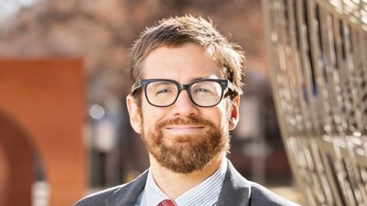 UICC – Enrique Soto Receives ASCO Foundation Advanced Clinical Research Award for Breast Cancer