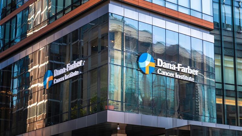 Dana-Farber Breast Cancer Invites to a Free Course Exploring New Horizons and Current Controversies