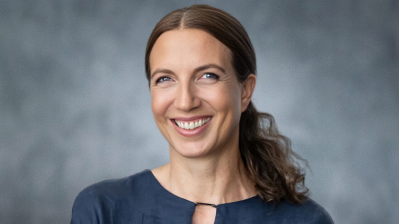 Sabine Brookman-May Presents Early Efficacy and Immune Activation Data for Belsar/AU-011 in NMIBC at SUO 2025