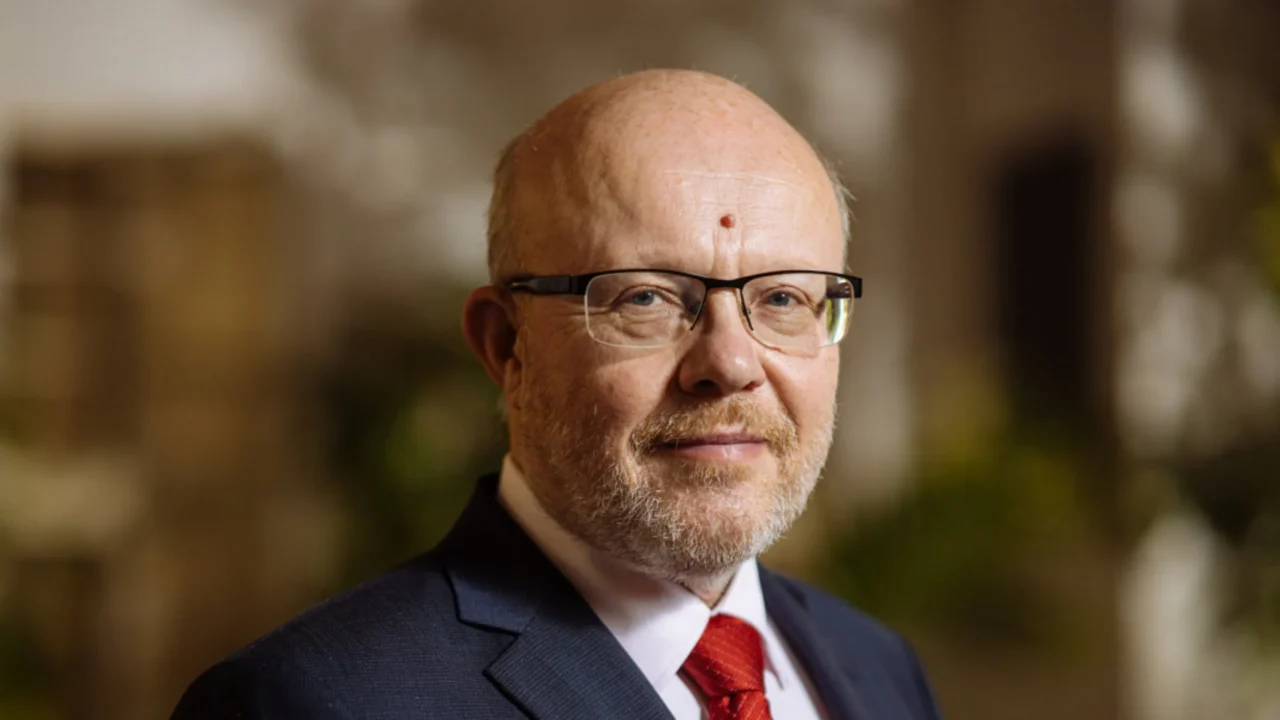 European Cancer Screening and Early Detection Policy Summit Welcomes Vlastimil Válek – ECO