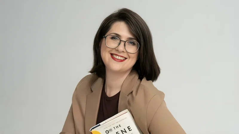 Maria Babak: Humbled to Receive the Teaching Excellence Award of City University of Hong Kong