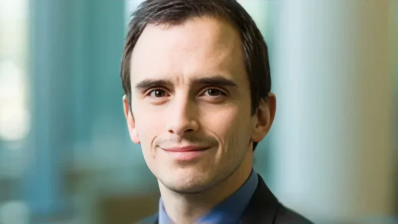 Miguel Gonzalez Velez: Association Between CEA Reduction and Survival Outcomes in Advanced NSCLC